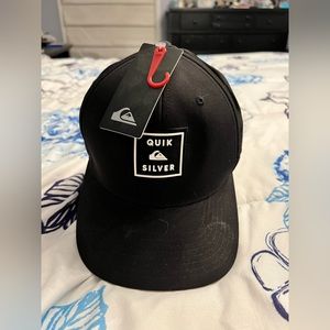 NWT quicksilver fitted black baseball hat